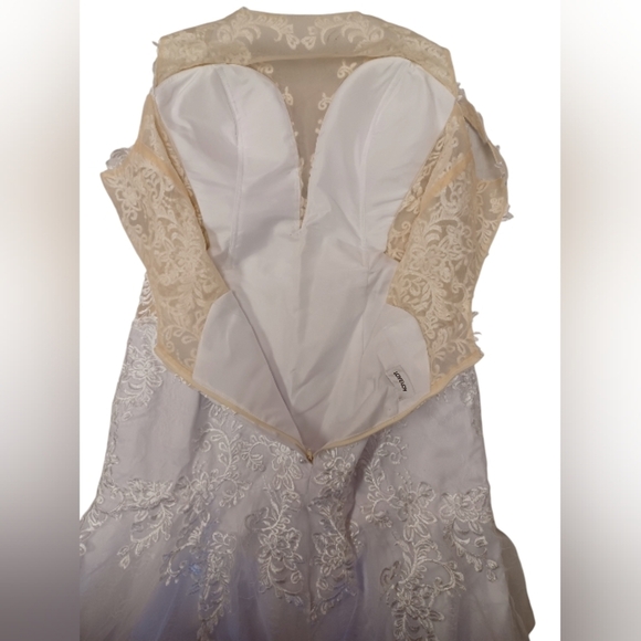 Chong Xiao NWT Mermaid Sweetheart Lined Lacey White Wedding Gown Size XL - Picture 11 of 14